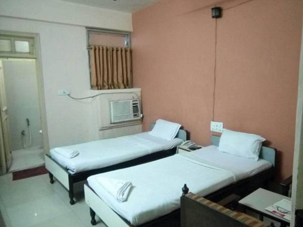 Hotel Shree Pushpak Raigarh Exterior photo